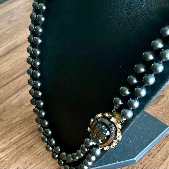 Black Tahitian Pearl Double Strand Necklace. Cameo Clasp/Pin - Picture 2 of 11